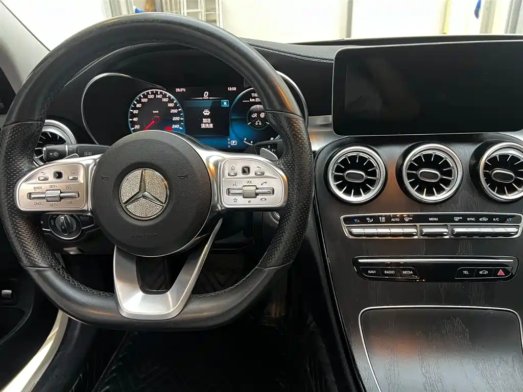 Mercedes-Benz C-Class 2020 — фото 18