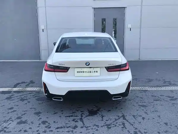 BMW 3 Series 2025