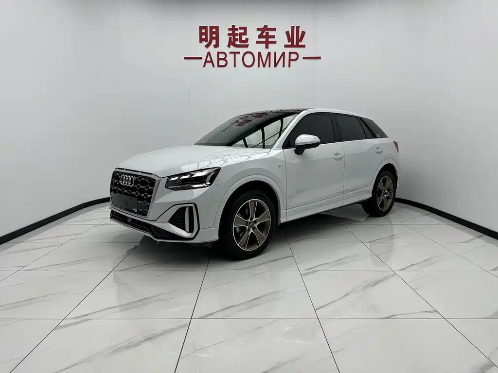 Audi Q2L 2022