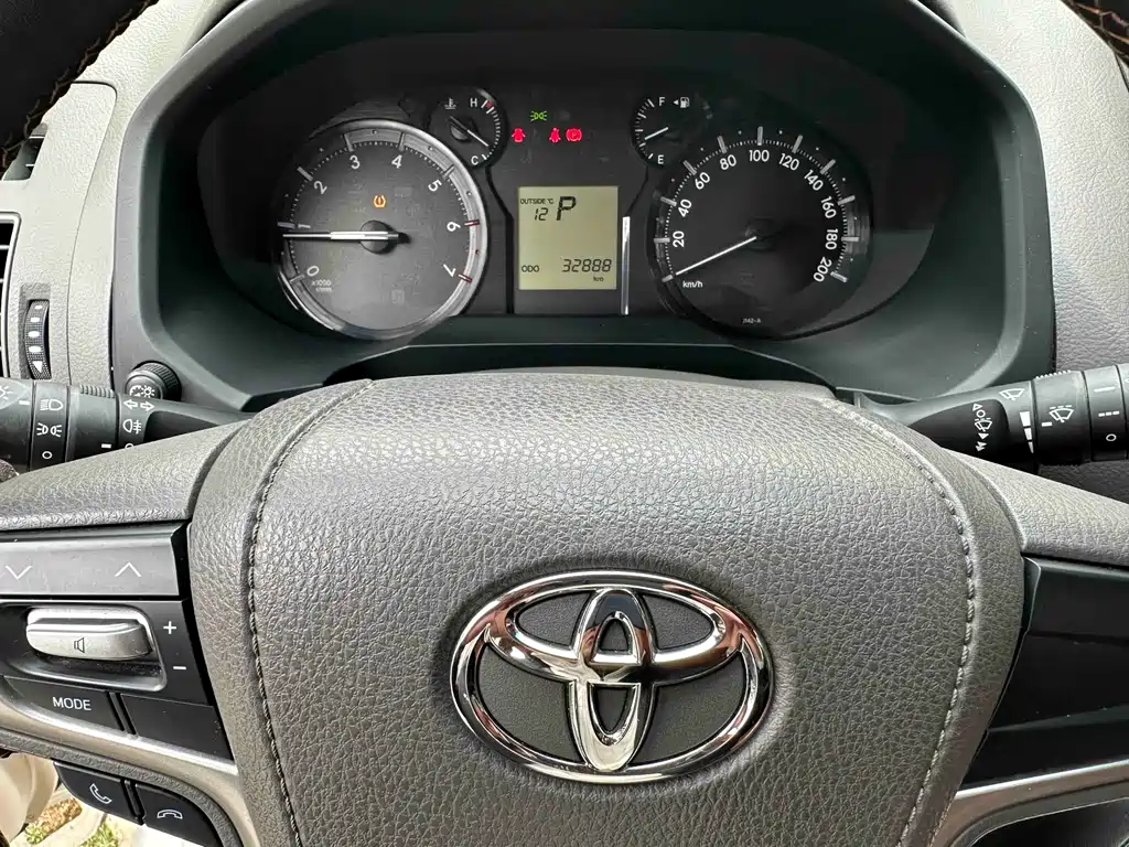 Toyota Prado 2023 — фото 13