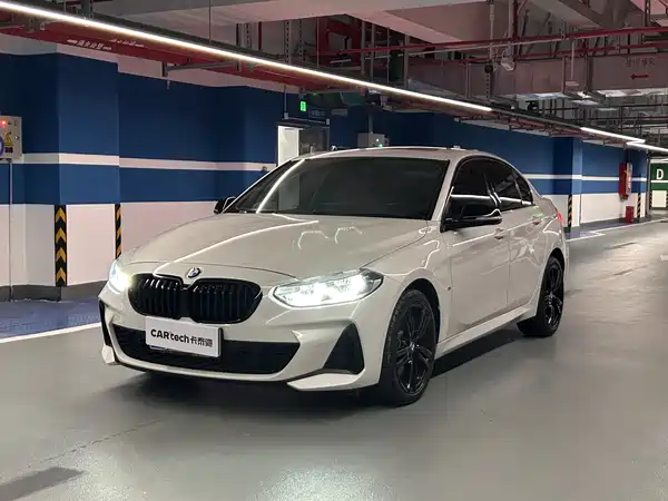 BMW 1 Series 2022