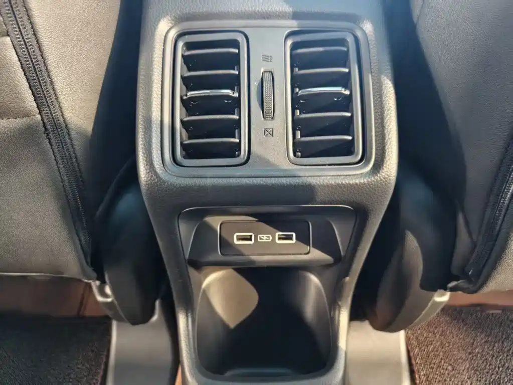 Honda Vezel 2023 — фото 14
