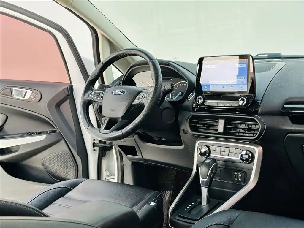 Ford Ecosport 2017 — фото 16