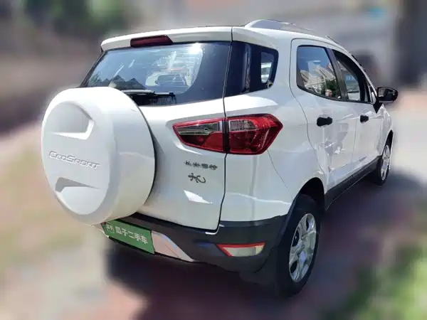 Ford EcoSport 2015