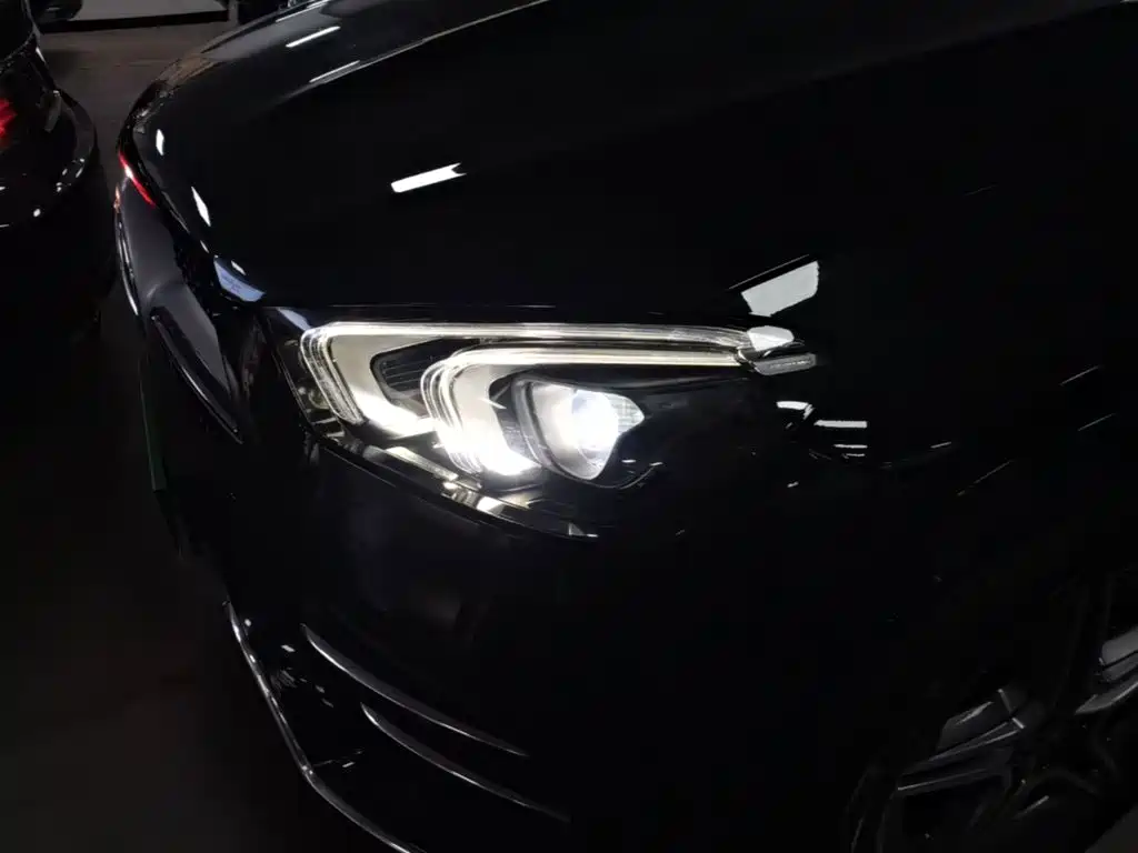 Mercedes-Benz GLE 2019 — фото 24