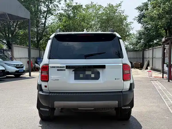 Toyota Prado 2025