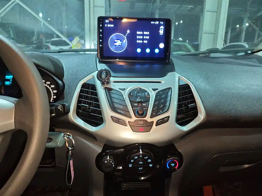 Ford Ecosport 2016 — фото 13