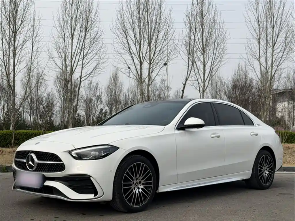 Mercedes-Benz C-Class 2025 — фото 1