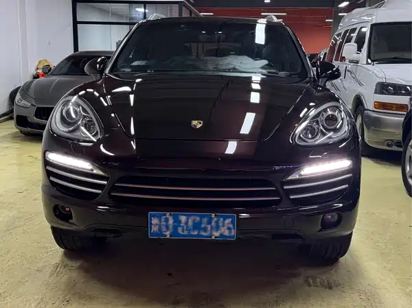 Porsche Cayenne 2014
