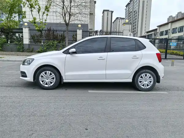 Volkswagen Polo 2016