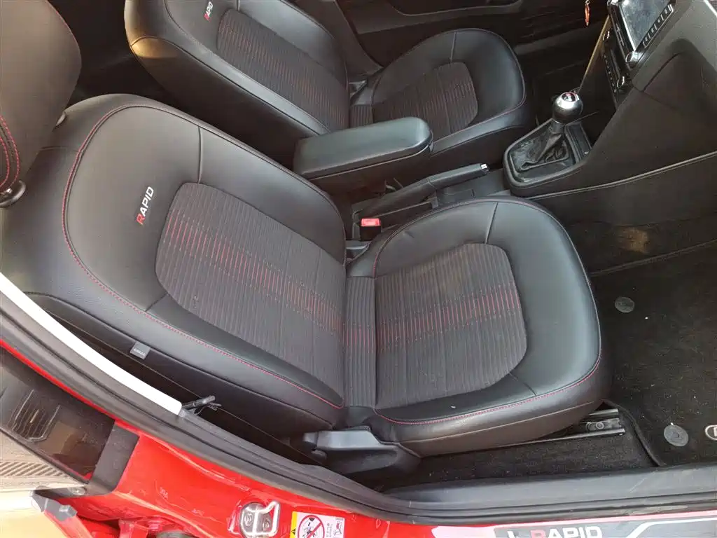 Skoda Rapid Spaceback 2016 — фото 20