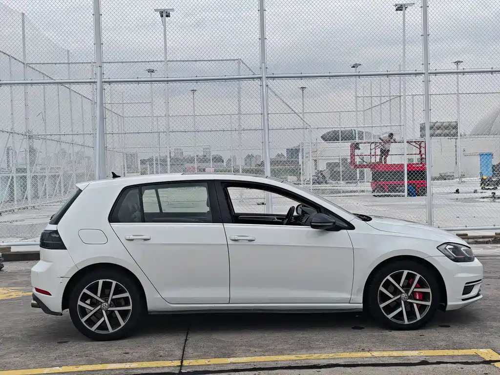 Volkswagen Golf 2020