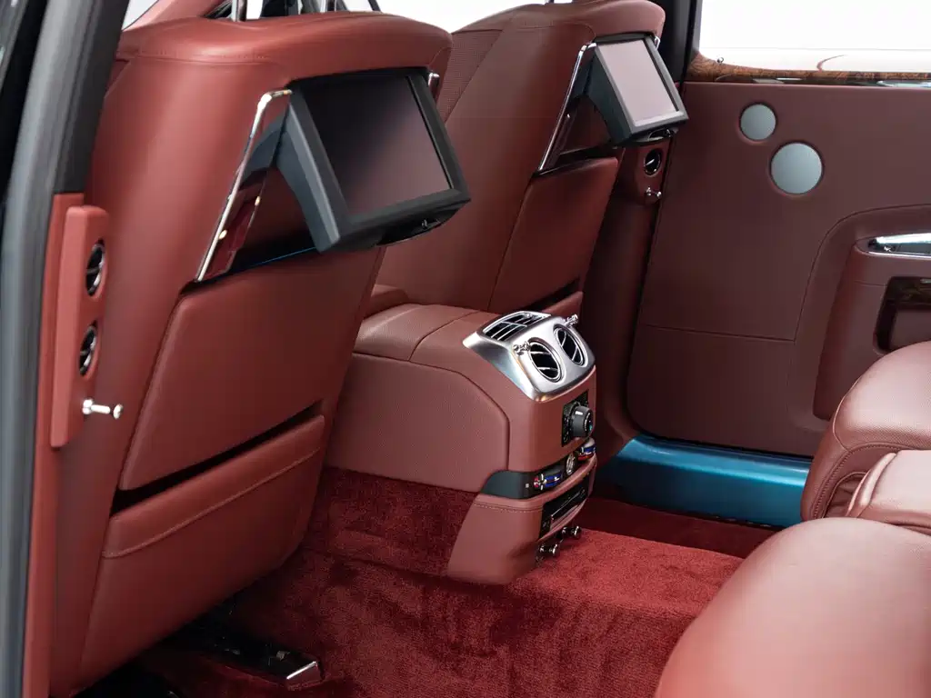 Rolls-Royce Ghost 2015 — фото 10
