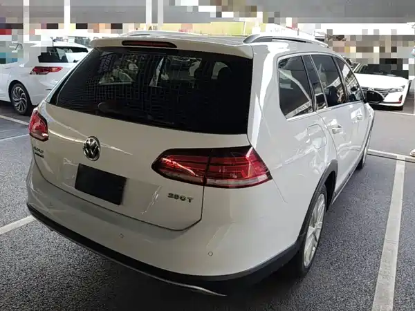 Volkswagen Golf 2020