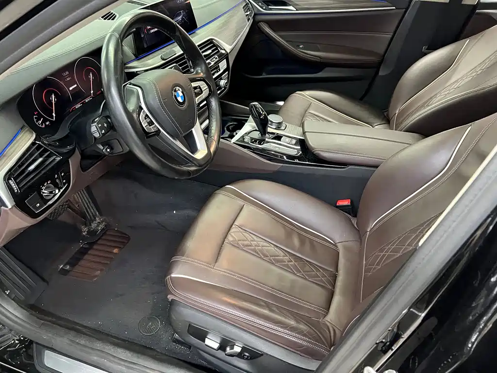 BMW 5 Series New Energy 2019 — фото 21