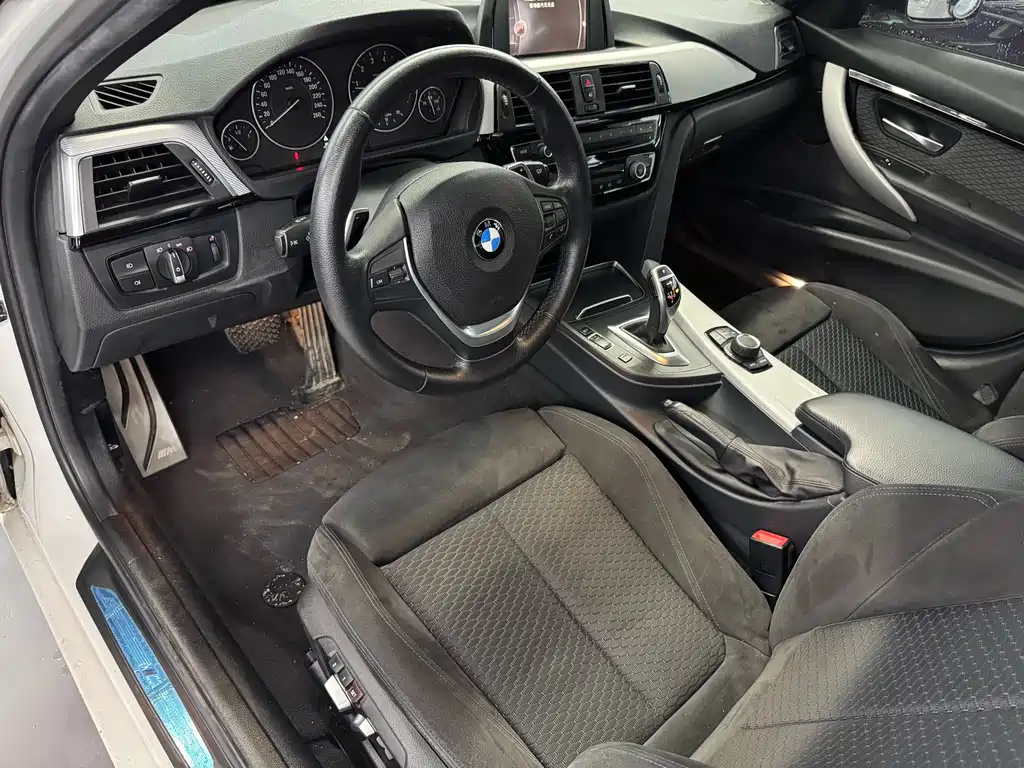 BMW 3 Series 2016