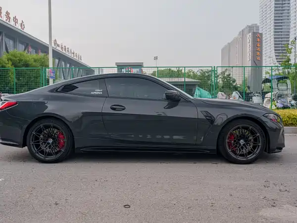 BMW M4 2022