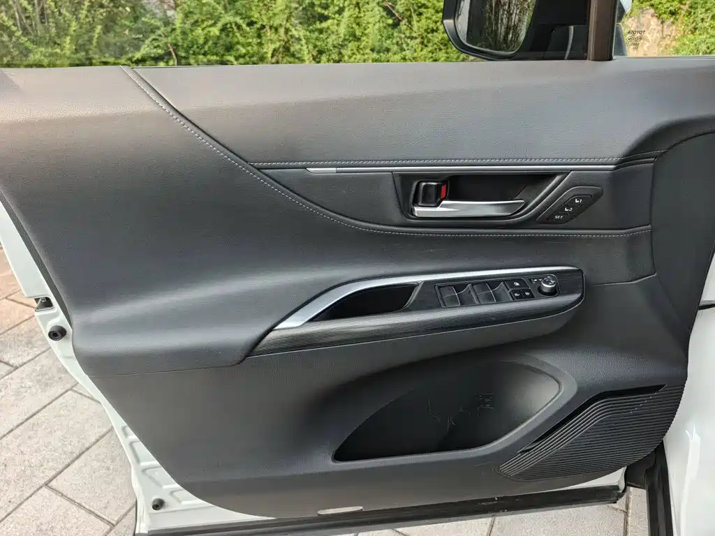 Toyota Harrier 2021 — фото 12