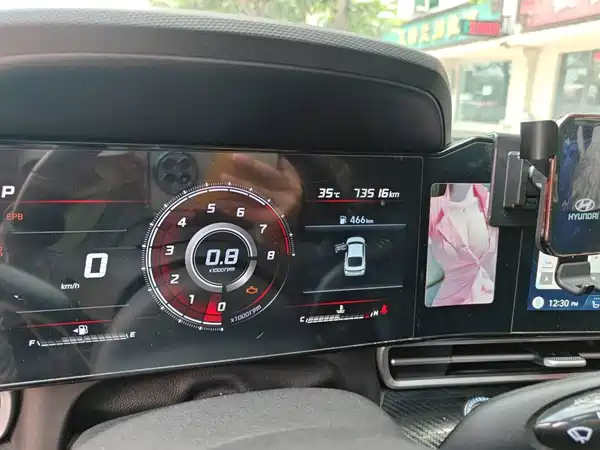 Hyundai Elantra 2022