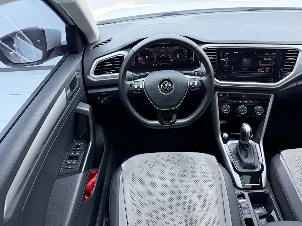 Volkswagen T-Roc 2022 — фото 17