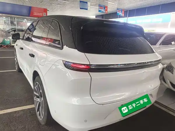 Li Auto L6 2024