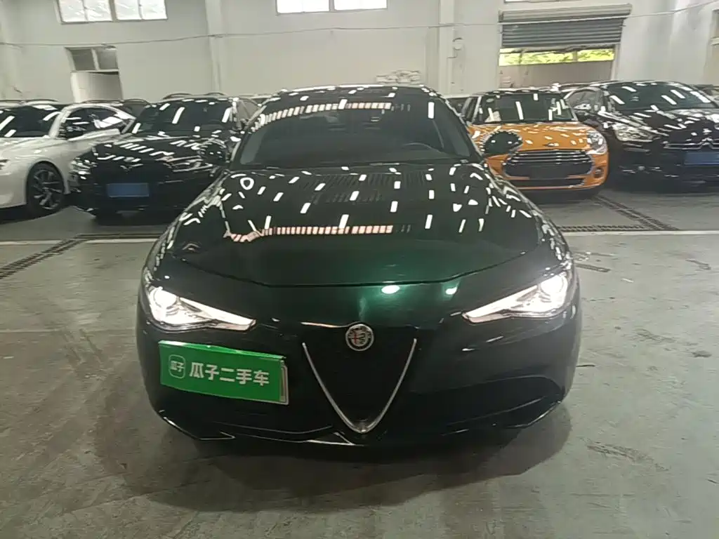 Alfa Romeo Giulia 2022 — фото 3