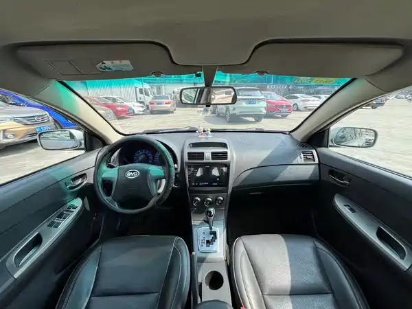 BYD L3 2015