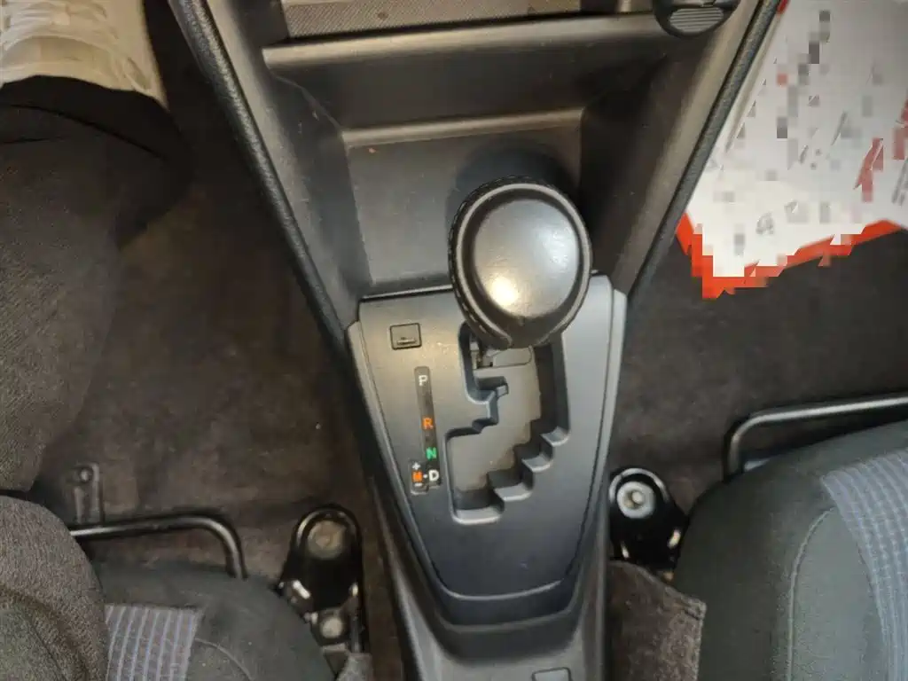 Toyota Yaris L 2019 — фото 14