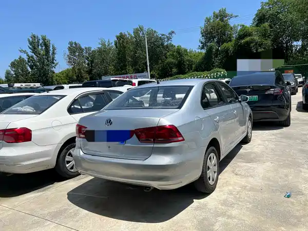 Volkswagen Santana 2014
