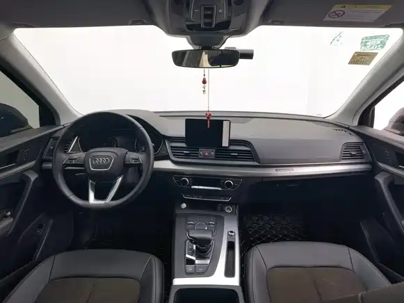 Audi Q5L 2020 — фото 2