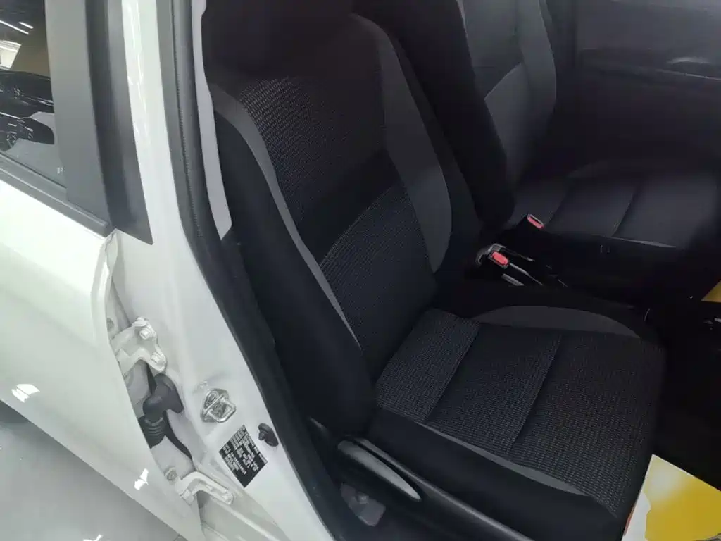 Toyota Vios FS 2021 — фото 25