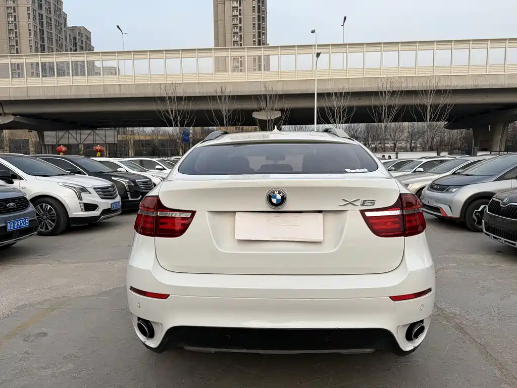 BMW X6 2015 — фото 9