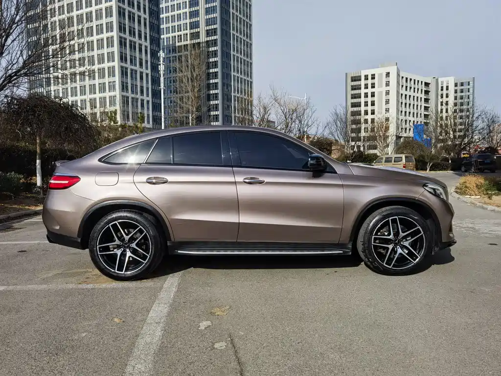 Mercedes-Benz GLE Coupe AMG 2017 — фото 6