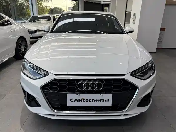 Audi A4L 2021
