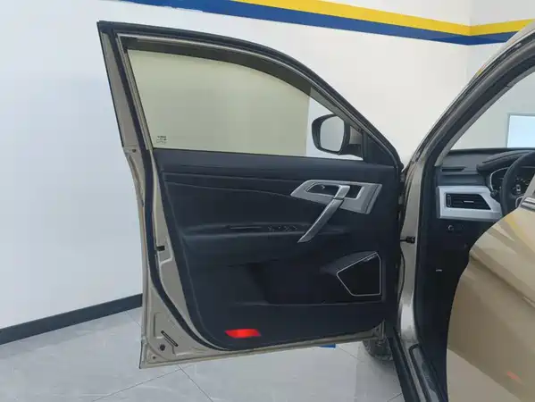 Geely Boyue 2018