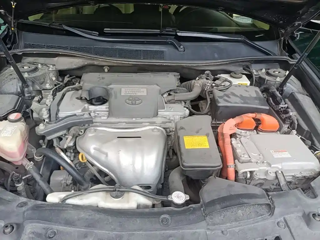 Toyota Camry 2015 — фото 20