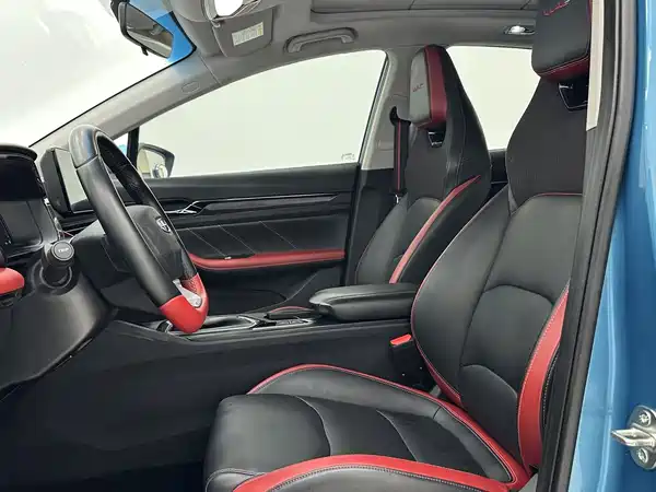 Geely Emgrand S 2022