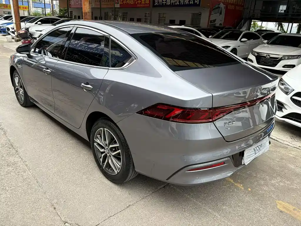 BYD Qin PLUS 2023 — фото 12