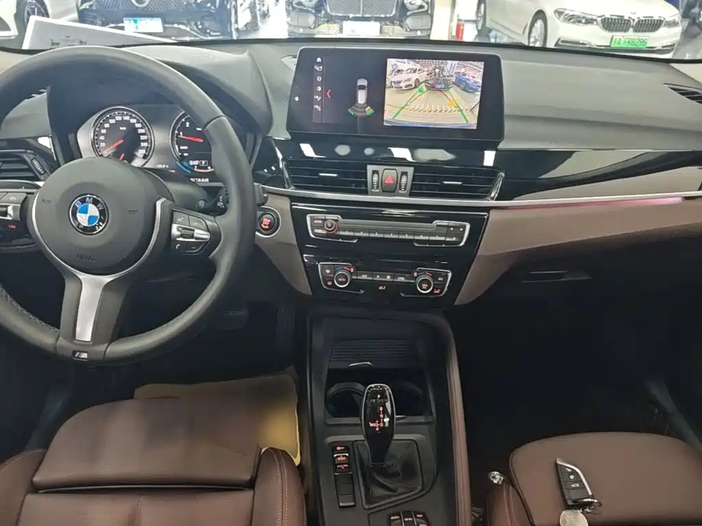 BMW X1 2021 — фото 10