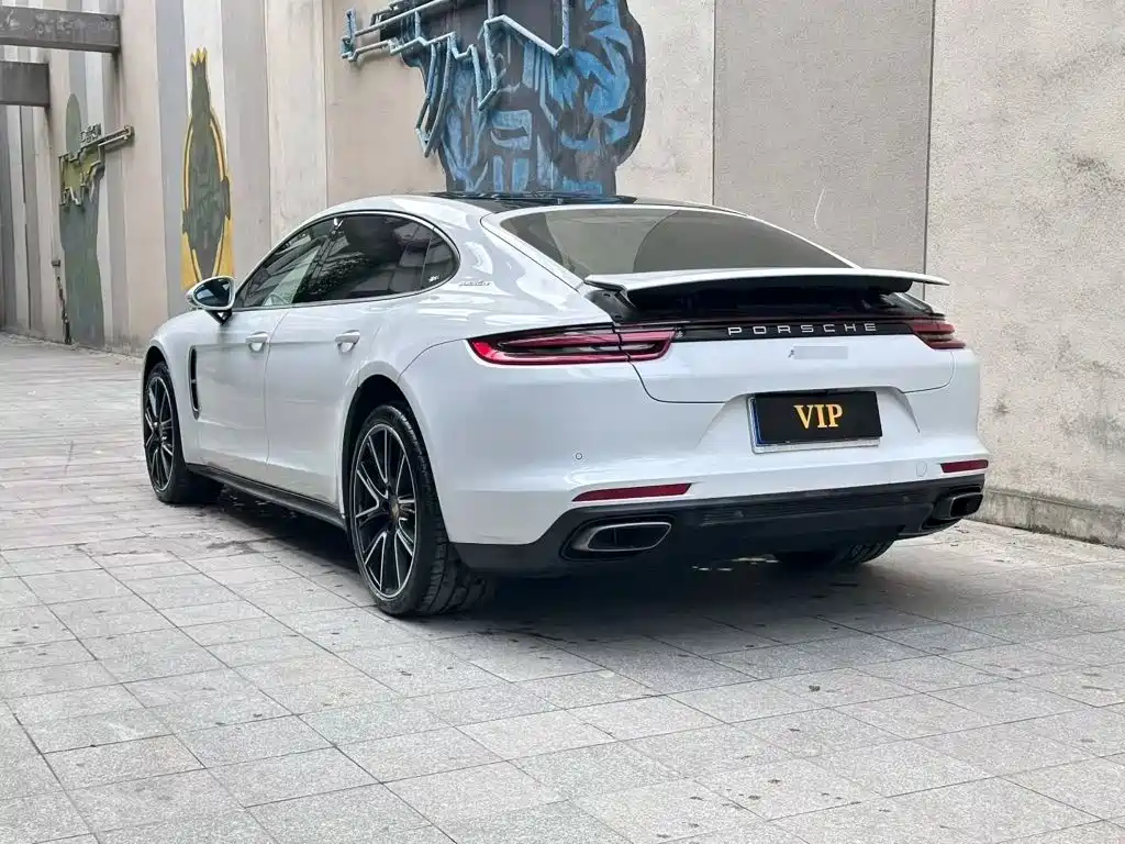 Porsche Panamera 2018 — фото 5