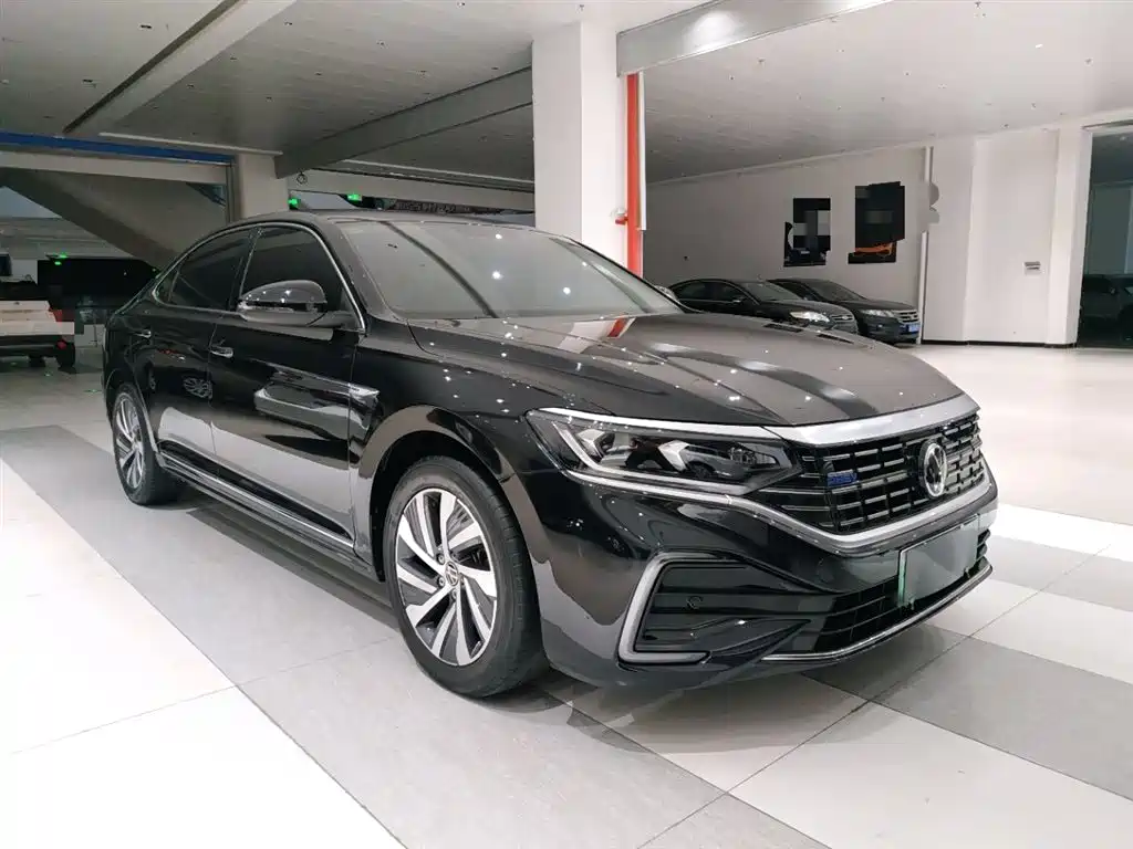 Volkswagen Passat New Energy 2023 — фото 4