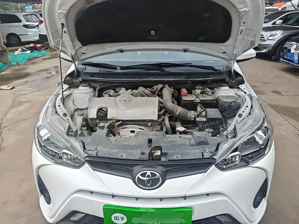 Toyota Yaris L 2019 — фото 20