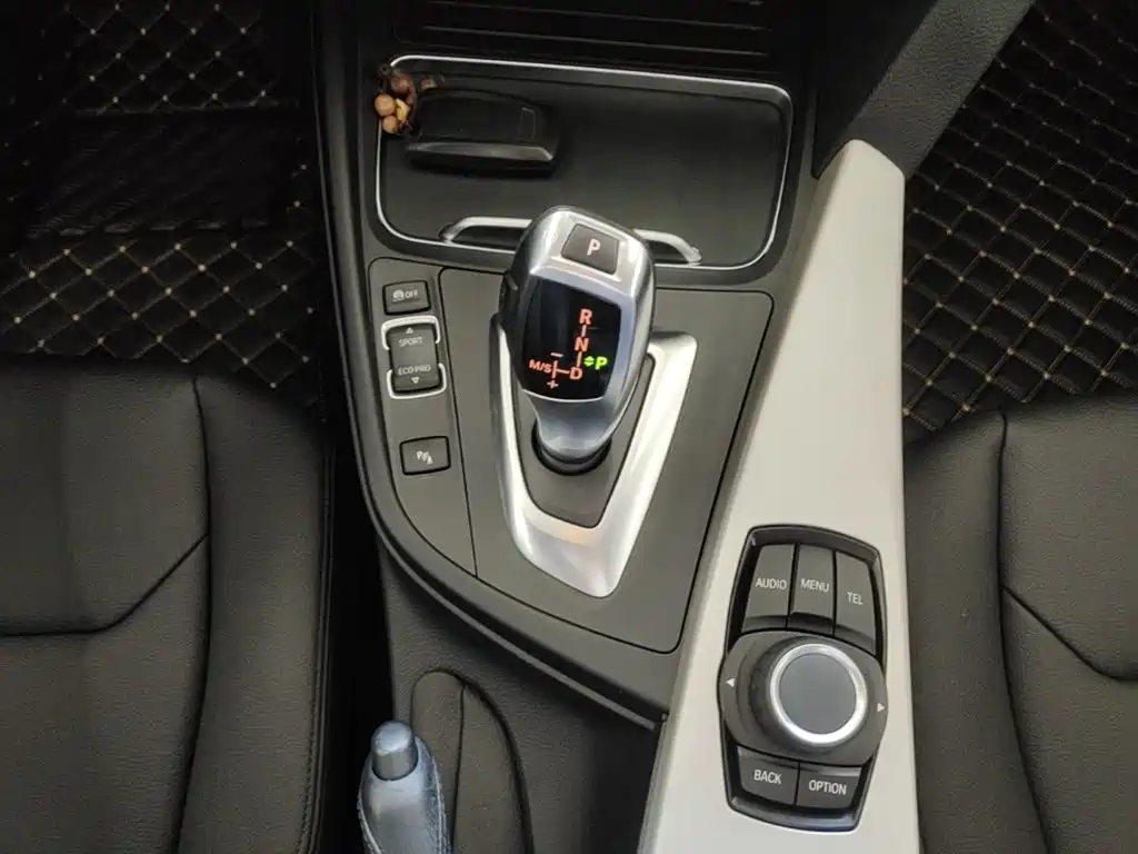 BMW 3 Series GT 2015 — фото 14