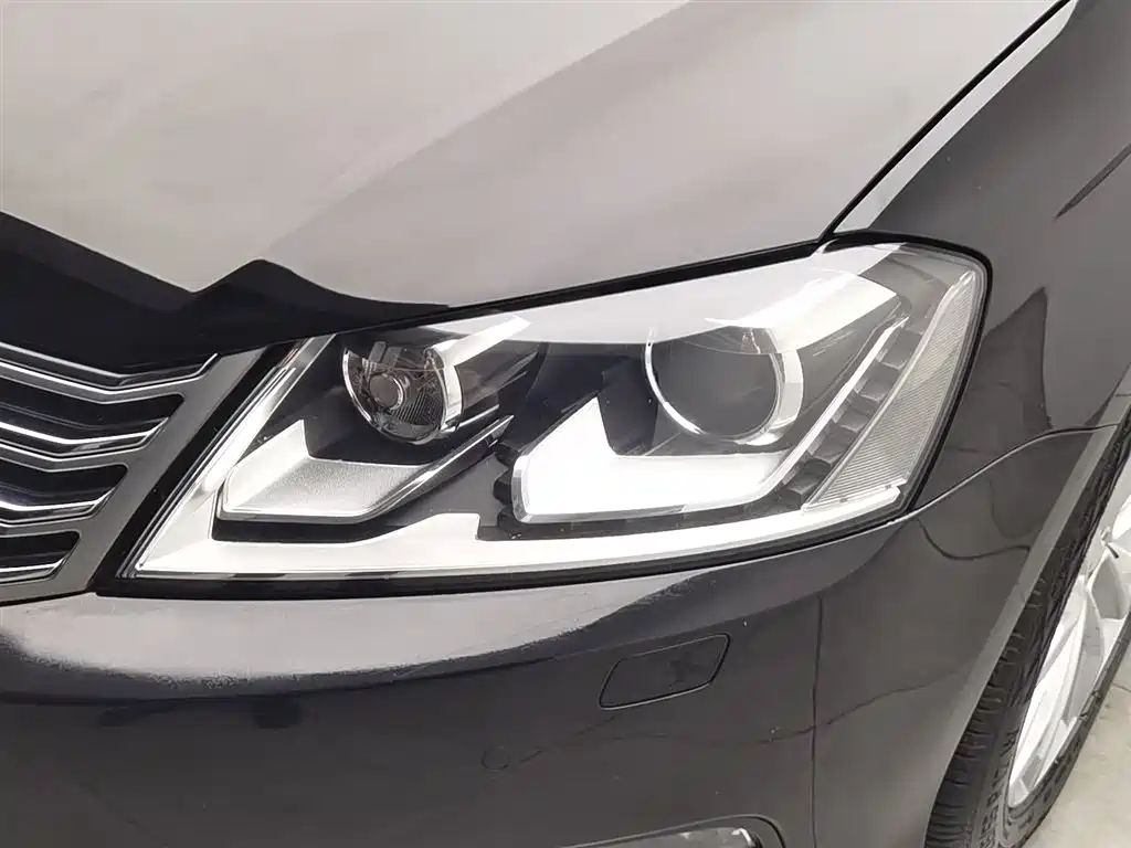 Volkswagen Magotan 2016