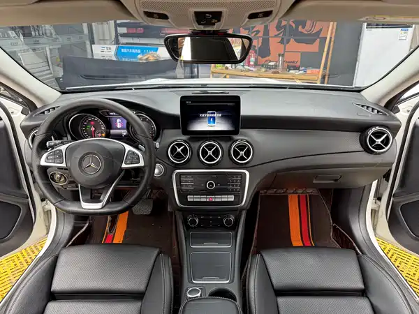 Mercedes-Benz GLA 2019