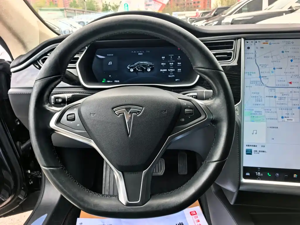 Tesla Model S 2016 — фото 3