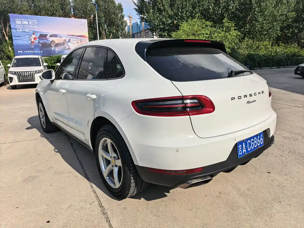 Porsche Macan 2015 — фото 8