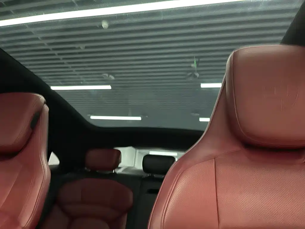 Porsche Taycan 2020 — фото 10