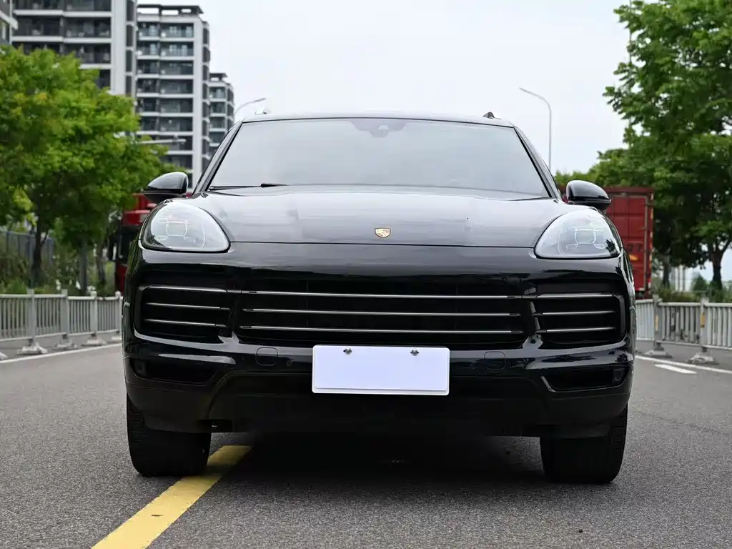 Porsche Cayenne 2018 — фото 2