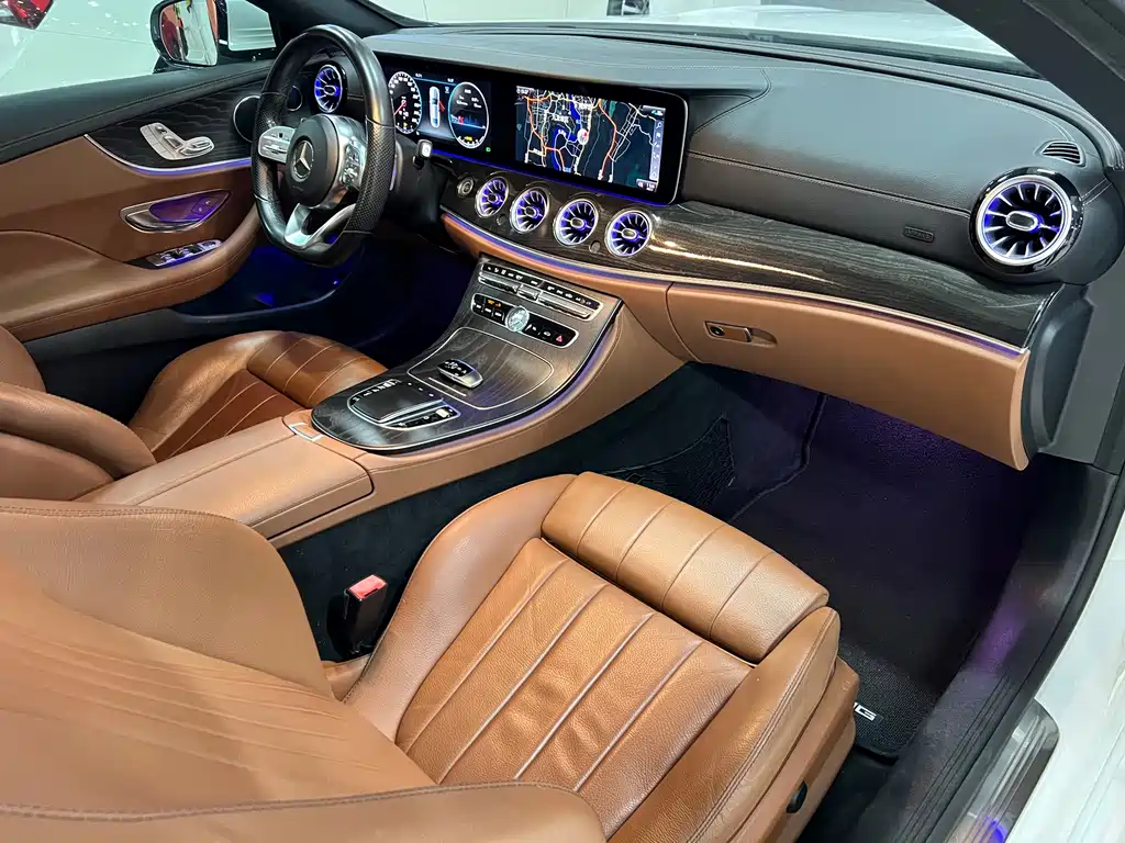 Mercedes-Benz E-Class 2019 — фото 13